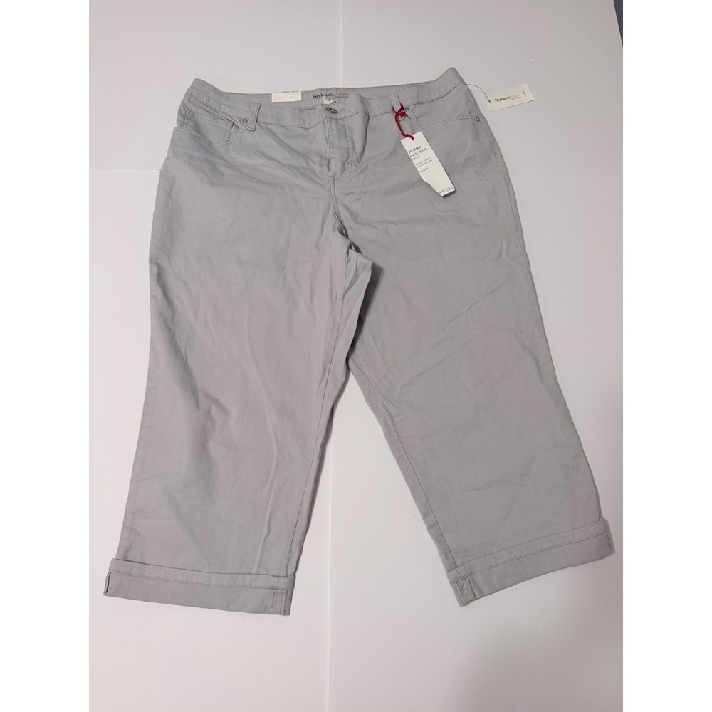 Style & Co Denim Woman Tummy Control Capri Pants Light Gray 16W Mid Rise New